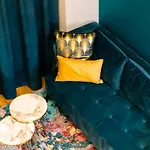 Golden In Center By Easyrentals Appartement Tartu