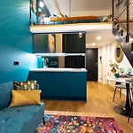 Golden In Center By Easyrentals * 타르투