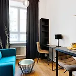 아파트 Golden In Center By Easyrentals