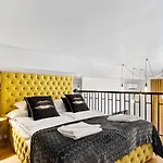 Golden In Center By Easyrentals Appartement
