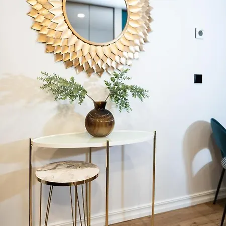 Golden In Center By Easyrentals Tartu