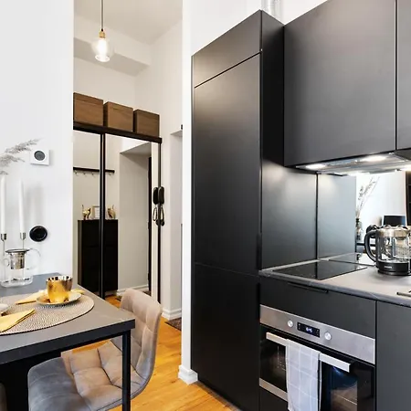 Golden In Center By Easyrentals * Tartu