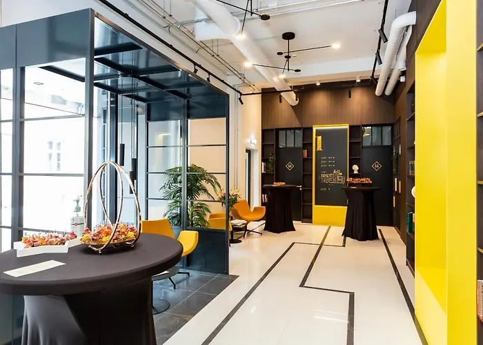 Golden In Center By Easyrentals Appartement